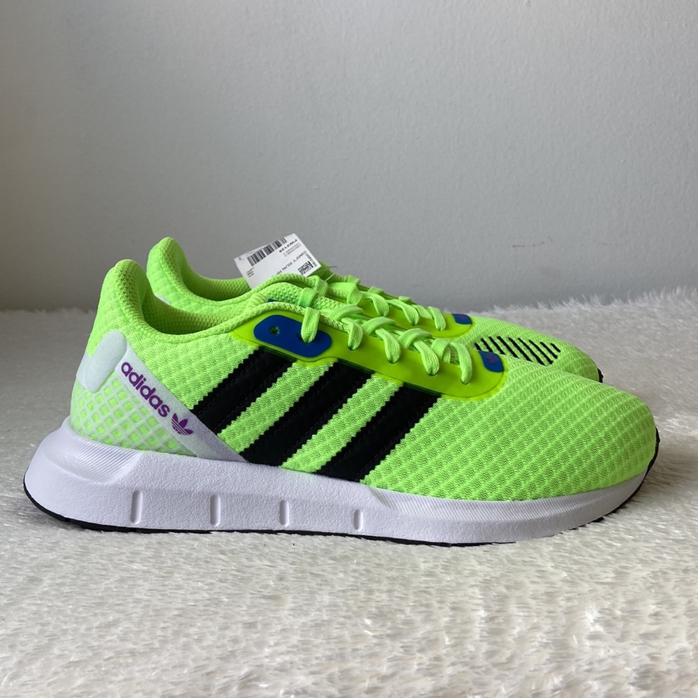 NEW| Women’s adidas Outdoor Swift Women’s Neon Green Running Shoes - Picture 4 of 9